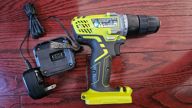 RYOBI 12v Cordless Drill/Driver with Charger - No Battery in Hand Tools in City of Toronto - Image 2