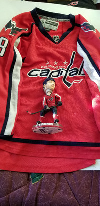 Alex Ovechkin Youth Jersey L/XL Rbk & Bobblehead  COLLECTABLE