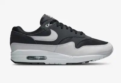 NIKE AIRMAX 1 Size 11, View more