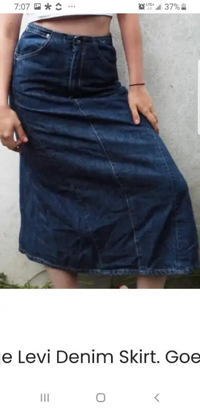 Reduced! Vintage Levis Jean Skirt in Women's - Bottoms in Mississauga / Peel Region - Image 4