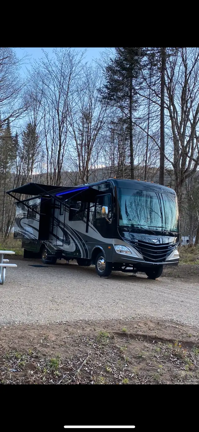 FLEETWOOD STORM 32BH  in RVs & Motorhomes in Québec City - Image 4