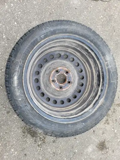 215/50 R17 Ice Zero Pirelli Snow Tires, about 5 years old with rims. They were on my Honda Insight b...
