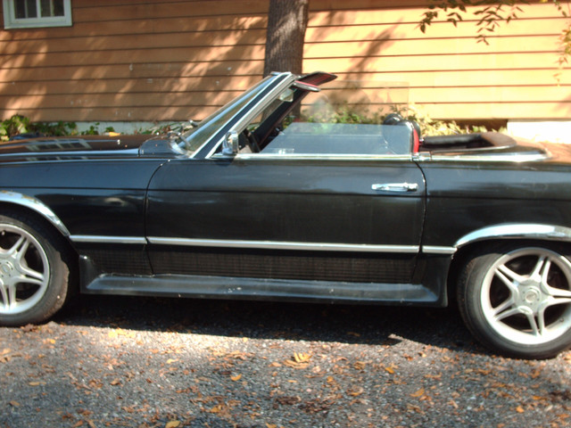 1975 Mercedes Benz 450 SL Convertible in Classic Cars in Belleville