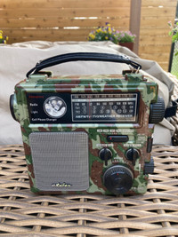 Eton FR300 Camouflage Crank Radio AM/FM/TV1/TV2/WX