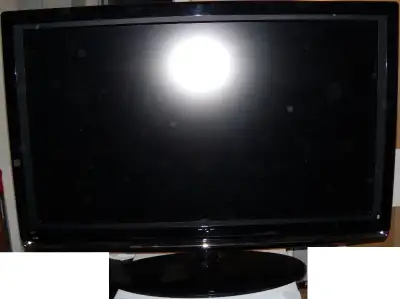 RCA L40HD36YX12 (40 inch) LCD TV Excellent condition and fully operational Remote and Power Cord Not...