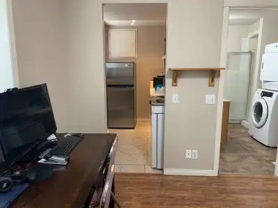 $1000 - SINGLE PERSON $1100 - FOR 2 PEOPLE --> (Please See The Bottom Of The AD for the requirement...
