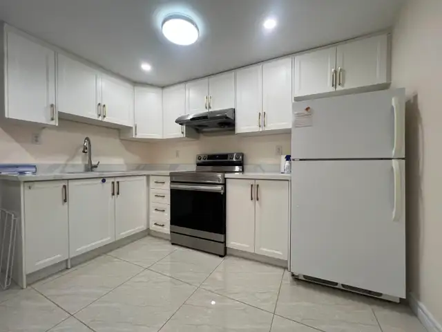 2 bed 1 bath Basement in Markham w/ separate entrance