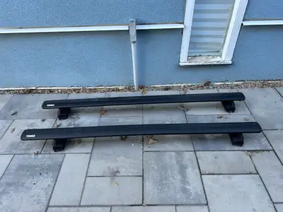 Thule Roof Rack System – Like New! Selling a complete Thule roof rack package, perfect for your next...