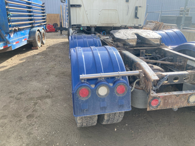 Truck Fenders in Heavy Equipment Parts & Accessories in Red Deer - Image 3