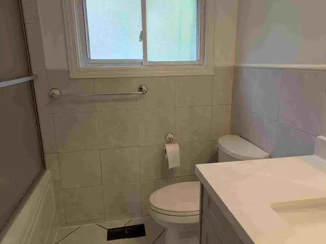 Rooms for rent to students in Waterloo in Room Rentals & Roommates in Kitchener / Waterloo - Image 6