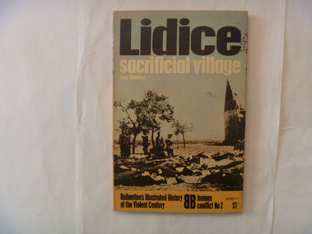 BALLANTINE's 1970s Softcover WAR Books in Non-fiction in Winnipeg - Image 2