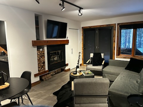 Condo ski in/ski out a louer in Long Term Rentals in Sherbrooke - Image 2