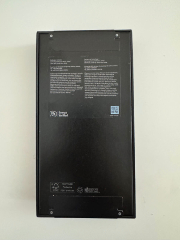 Samsung S24 Ultra 5G - Titanium Black (256GB) in Cell Phones in Hamilton - Image 2