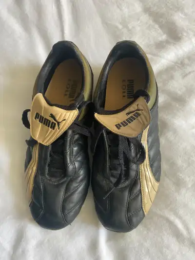 PUMA Women's/ Youth Girl's Outdoor Soccer Cleats, Size 7, View more