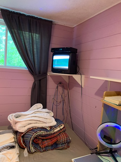 Une grande chambre 340 $ / mois et un autre plus petite 320 $ / mois. Meublée, chauffée, éclairée. N...