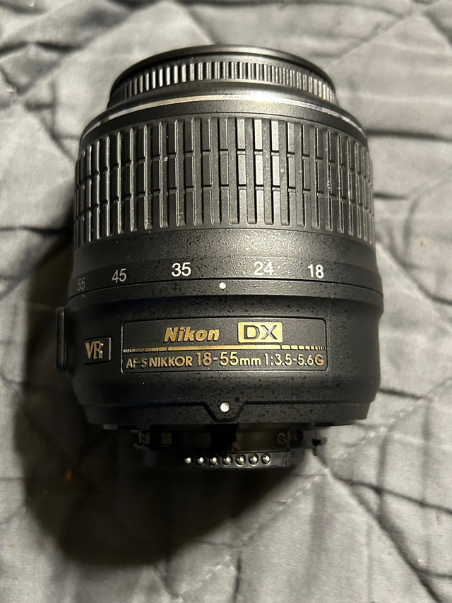 Nikon AF-S DX NIKKOR 18-55mm F3.5-5.6G VR Zoom Lens for F Mount in Cameras & Camcorders in Oshawa / Durham Region
