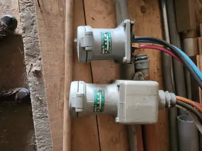 100 amp recetacle, View more
