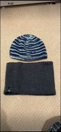 KNIT TOQUE AND TRUE NORTH BRAND LINED NECK WARMER