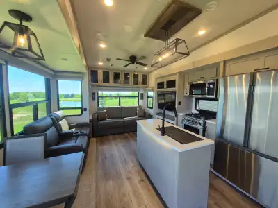 2024 Palomino Columbus 379MB fifth wheel. This all-season, luxury fifth wheel has only traveled from...