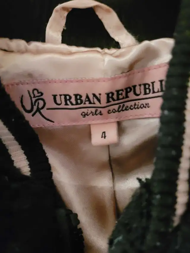 Vêtements pour Fille Taille 6 in Kids & Youth in Longueuil / South Shore - Image 5