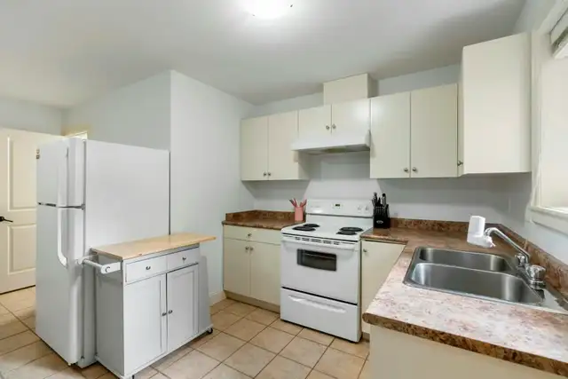 Spacious 2BR 1BA Basement at Surrey Newton! Won't Last!
