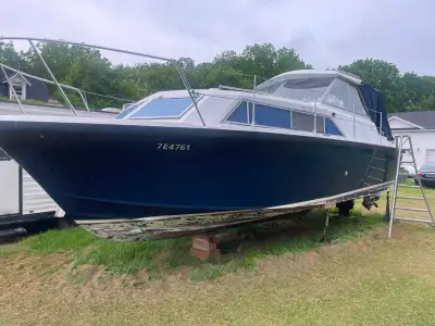 1978 Fairline 29 Mirage project boat or OMC electric shift gold mine. I've owned this boat for 25 ye...