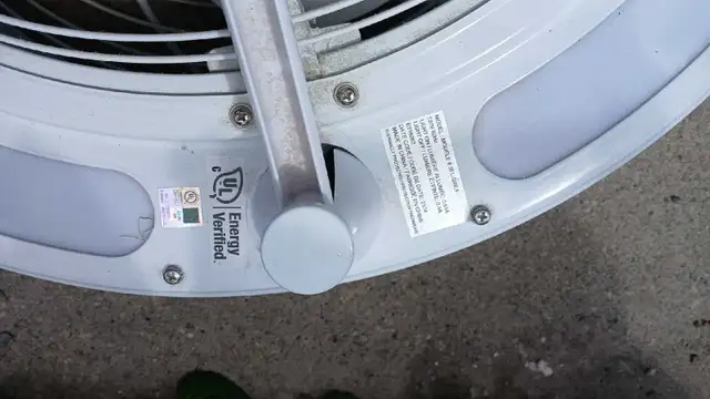 Light LED and Ceiling Fan 22"540707780370769925