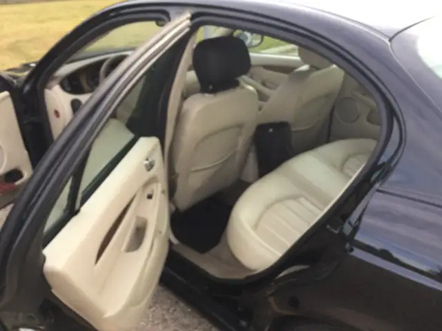 2003 Jaguar X-Type 220,000 kms595518089279590405