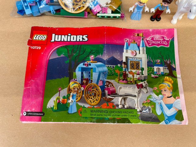 LEGO Juniors 10729 Cinderella’s Carriage 2 Minifigures in Toys & Games in Regina - Image 4