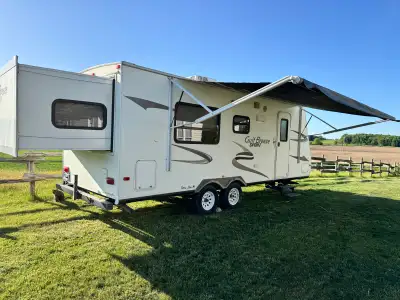 2012 Camping Trailer. Very clean, dry (no wet spots). Good condition and ready to go camping. Everyt...