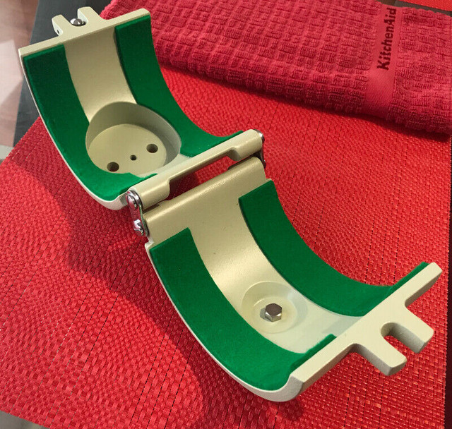Takahashi tube holder for Takahashi TSA-102 and FSQ-106, $AVE ! in Arts & Collectibles in Mississauga / Peel Region - Image 2