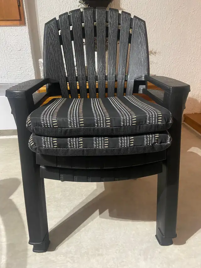 Chaise de patio in Chairs & Recliners in Thetford Mines - Image 5