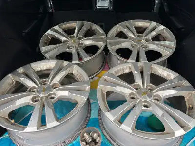 Rim size - 17x7 (ET43) Bolt Pattern - 5 x 120