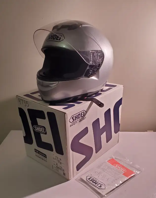 SHOIE Helmet XL in Motorcycle Parts & Accessories in Mississauga / Peel Region - Image 4