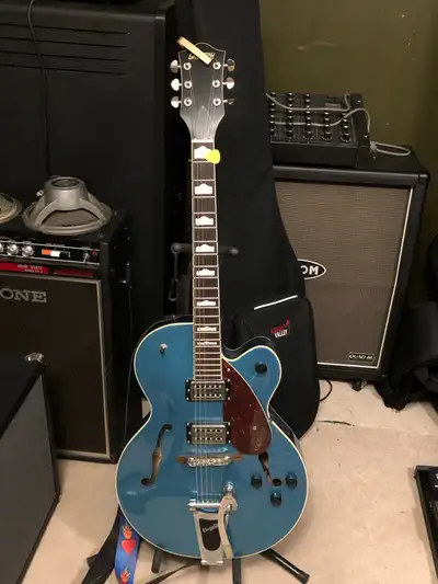 Gretsch 2420T, View more