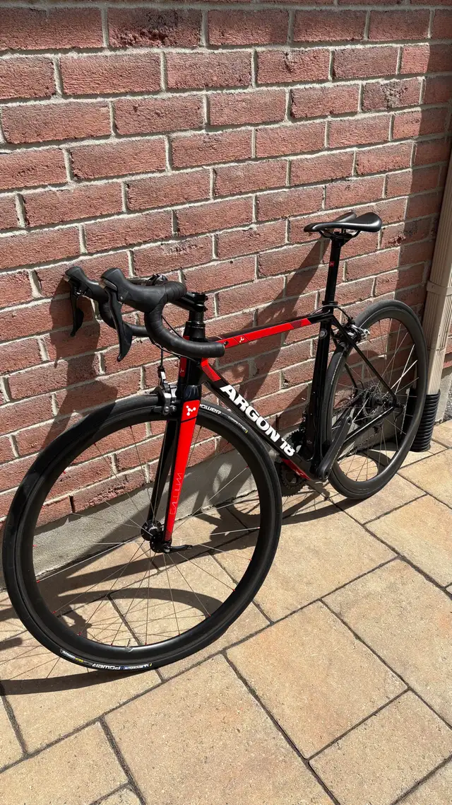 Road Bike: 2014 Argon 18 Gallium (Size Small) in Road in Ottawa - Image 3