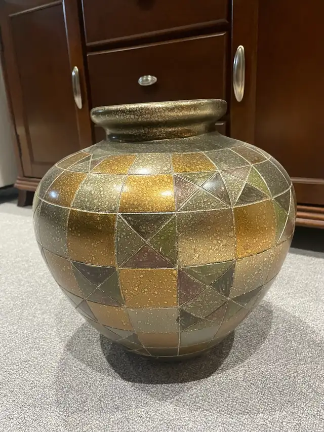 Mosaic Pattern Decorative Vase