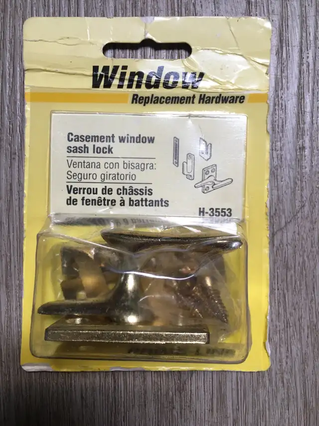 window sash lock in Windows, Doors & Trim in City of Montréal - Image 2