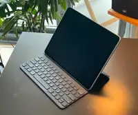 iPad Pro (12.9", 3rd Gen) w/ Pencil + Smart Keyboard Folio
