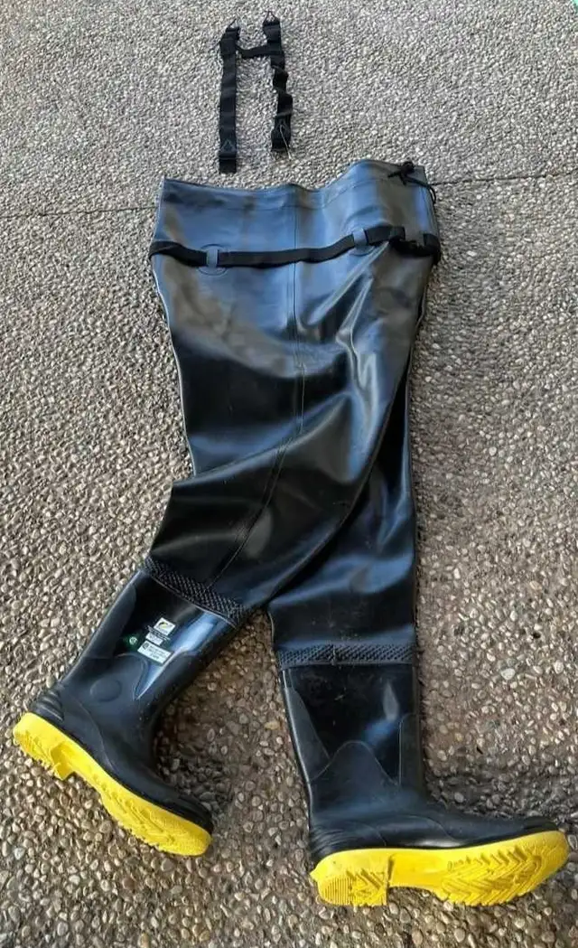 Onguard Waders in Fishing, Camping & Outdoors in Edmonton - Image 2