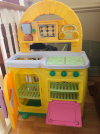 Toy kitchen as is 