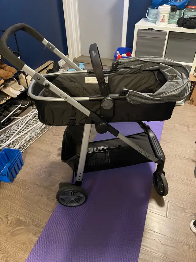 evenflo travel system  in Strollers, Carriers & Car Seats in Dartmouth - Image 2