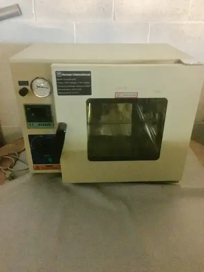 Across International ACCUTEMP-09 220v 0.9 CU FT 5 Sided Vacuum Oven Electrical requirements 110V +/-...