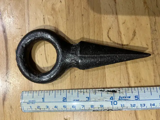 Antique raft spikes & Log Dogs, Soo Line and others in Hand Tools in North Bay - Image 7