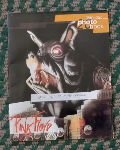 PINK FLOYD 1995 COPYRIGHT 20 PHOTOS &INFORMATION 9 X 11 IN. BOOK, View more