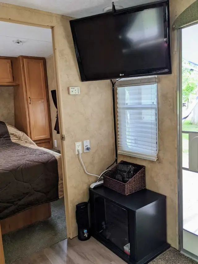 2007 Keystone Hideout Bunk Model in Travel Trailers & Campers in Penticton - Image 10