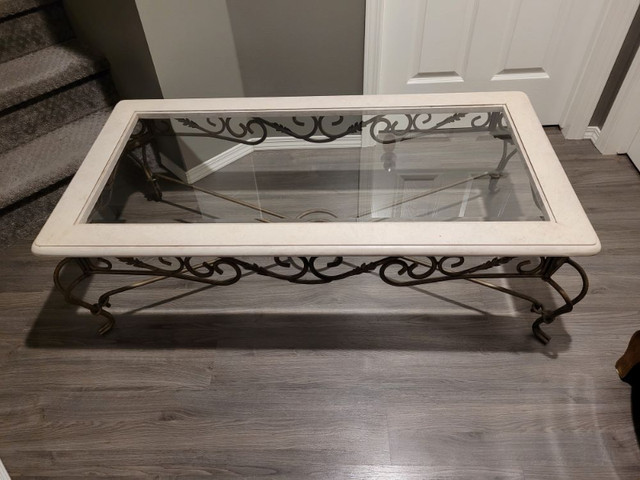 Coffee Table in Coffee Tables in Calgary