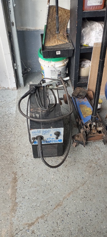 Welder,for sale in Other in Kawartha Lakes - Image 3