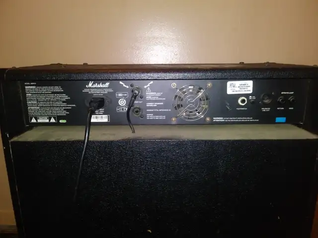 Marshall bass in Amps & Pedals in Hamilton - Image 5