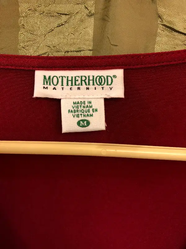 MOTHERHOOD Maternity Crimson Red top 3/4 LENGTH SLEEVE, great fo62863271879555122